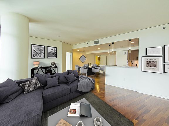 5th image of 13650 Marina Pointe Dr Unit 409