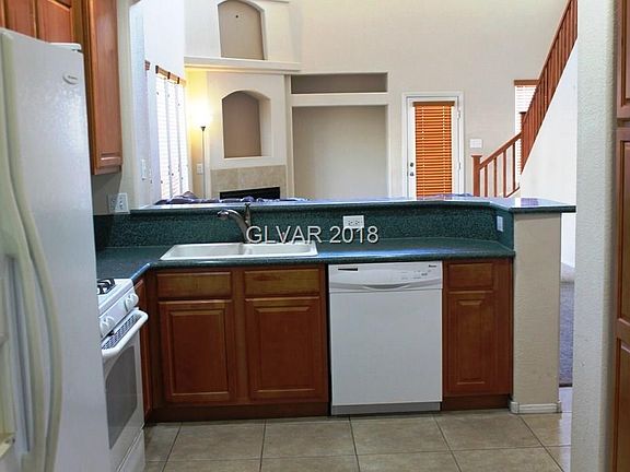 4th image of 10422 Mulvaney Cir
