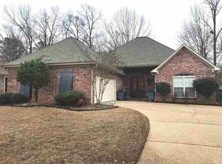 524 Asbury Lane Dr, Pearl, MS 39208