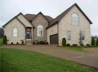 111 Briarcrest Ct E, Hendersonville, TN 37075