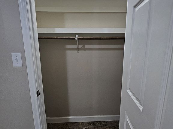 3rd image of 104 Dainwood St