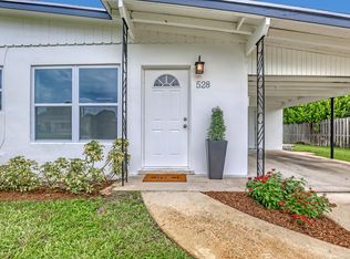 528 Kingfish Rd, North Palm Beach, FL 33408