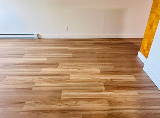 Classy 1950's full of vintage charm...2 bedrooms in SE, Portland, OR 97206