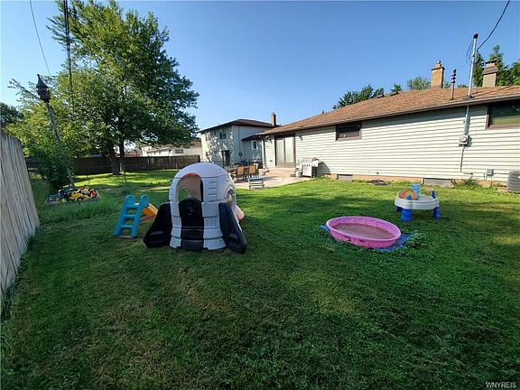 2nd image of 9 Creekview Dr