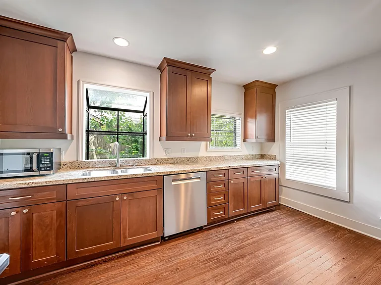 917 Fugate St — Photo 11