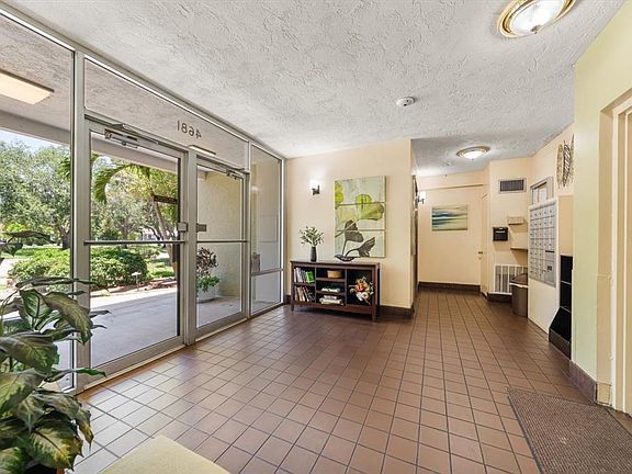 5th image of 4681 1ST STREET NE #308