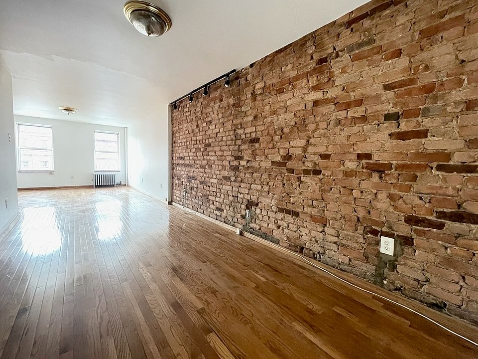 1st image of 111 1st Ave #3L