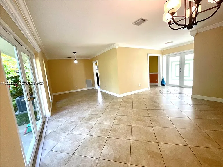 19010 SW 96th Ave — Photo 6