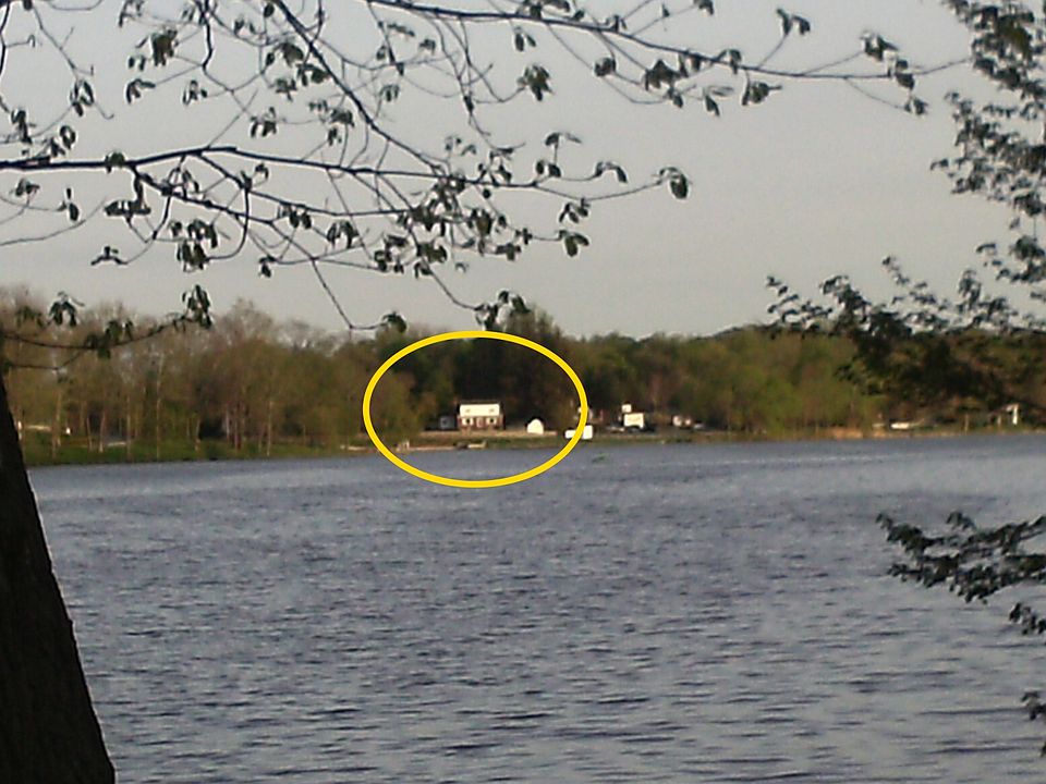 1st image of 112 Lakeshore Dr E