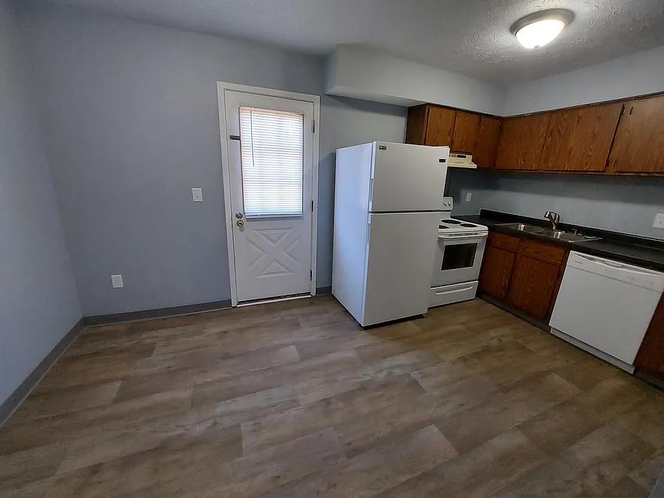 7721 Shirlington Dr
