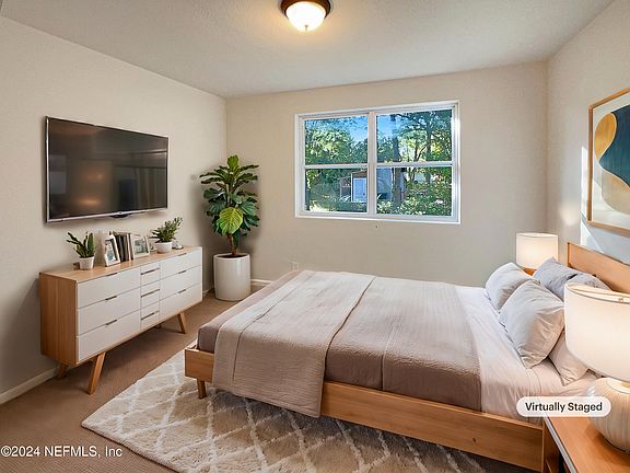 4th image of 5225 ROYCE Avenue