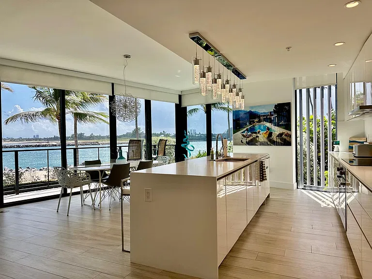 106 Inlet Way — Photo 3
