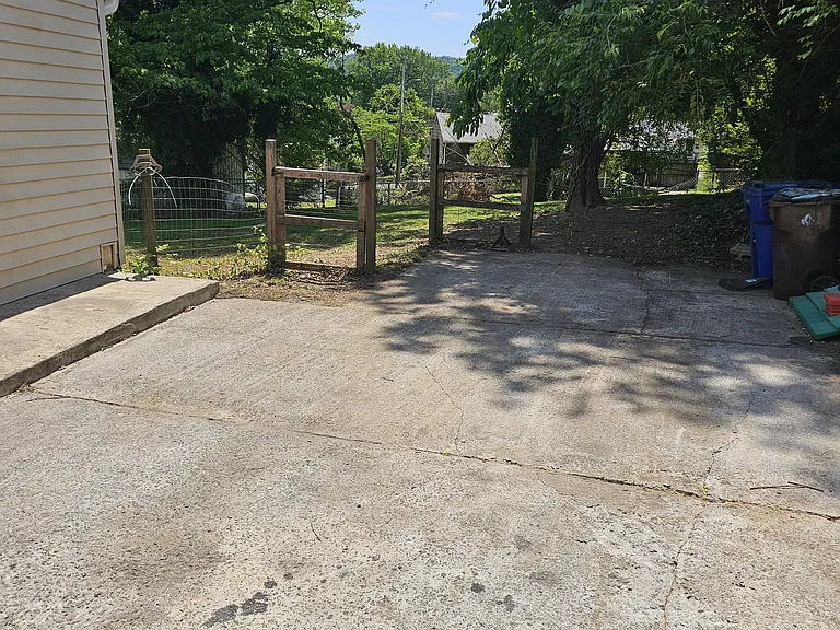 151 Athens Rd — Photo 9