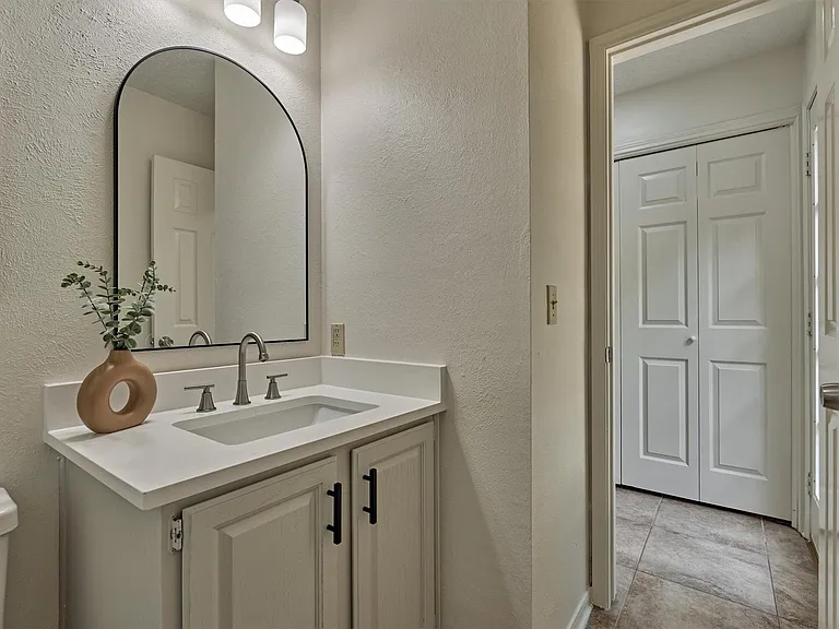 71 Breezy Point Pl — Photo 22