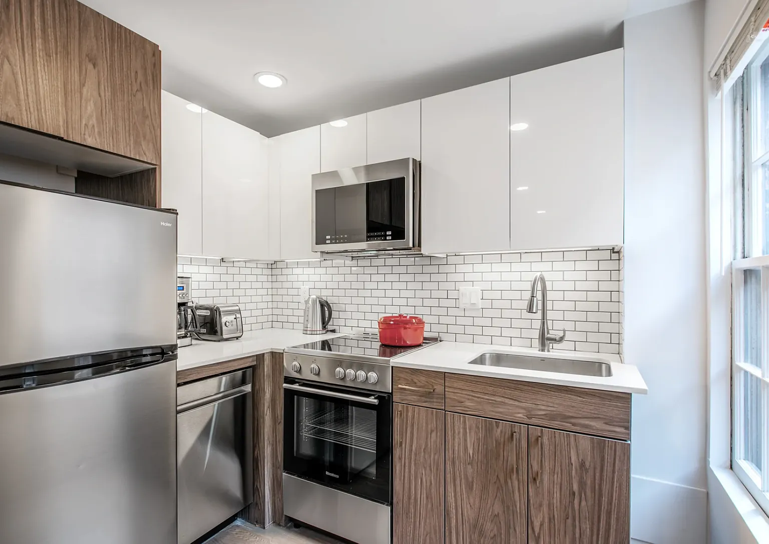 1 bed, 9999 sqft, $3,600 — Photo 4