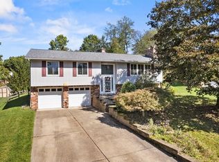 2021 Piper Ct, Allison Park, PA 15101