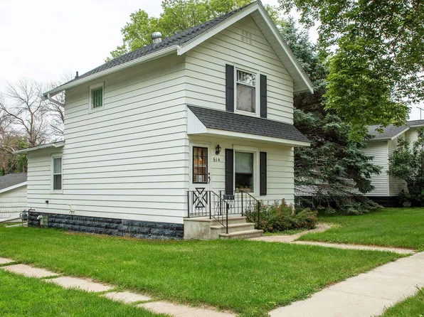 614 N 1st St, Greene, IA 50636