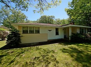 322 Buys Rd, Muskegon, MI 49445