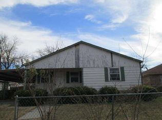 533 W Broadus St, Fort Worth, TX 76115