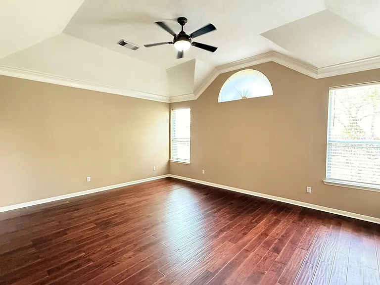 2214 Jurgensen Ln — Photo 19
