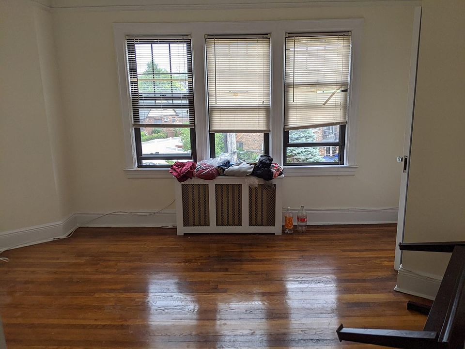 2nd image of 20916 41st Ave