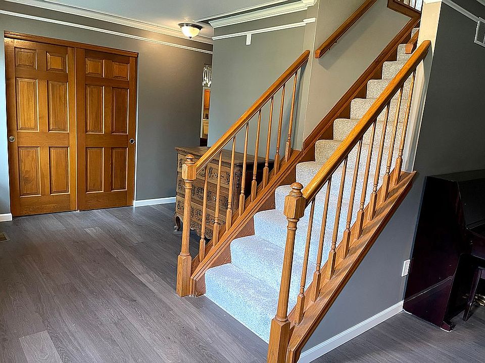 1st image of 5978 Woodsbend Dr