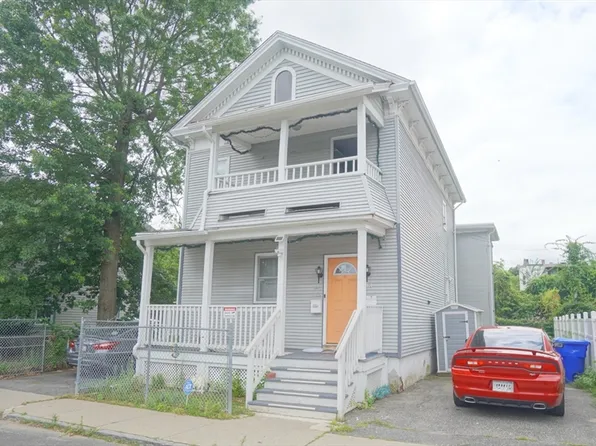 11 Spruce St, Springfield, MA 01105