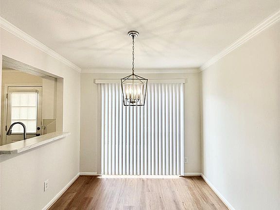 5th image of 1499 Springrock Ln