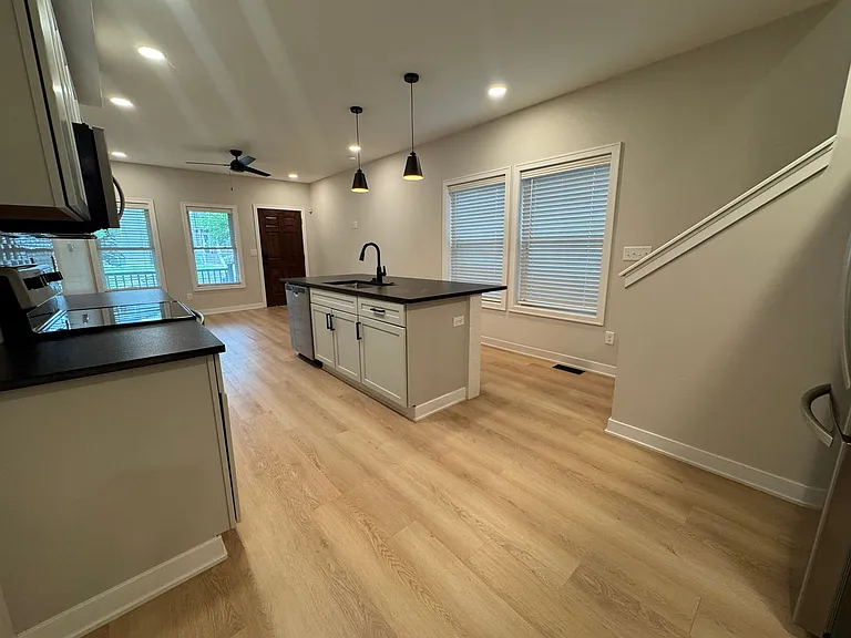 1234 & 1236 Summit St EMP — Photo 14