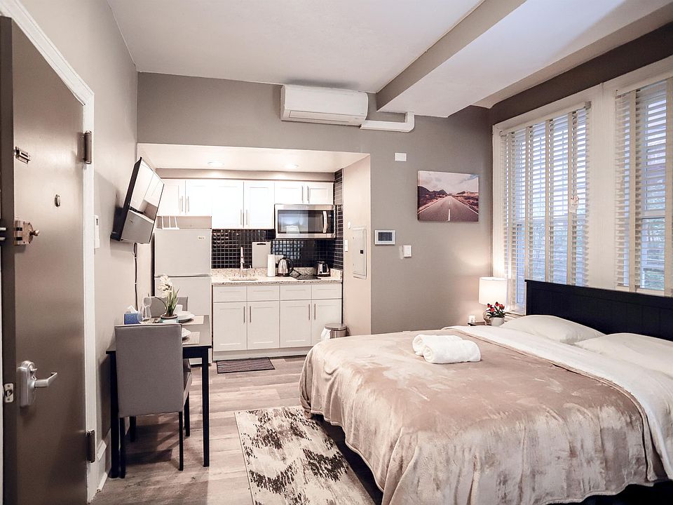 2nd image of 302 S 12th St #202