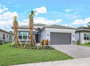 12259 Bonnet Dr, Naples, FL 34120