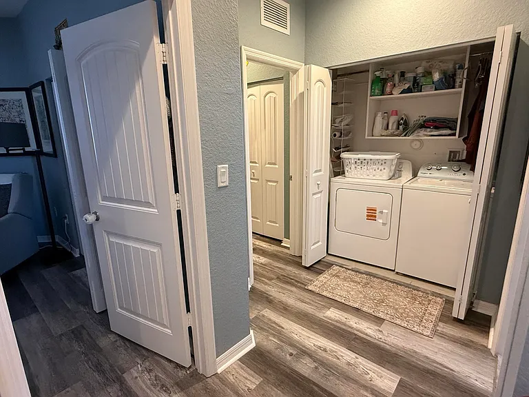 3332 NW 10th Ave — Photo 23