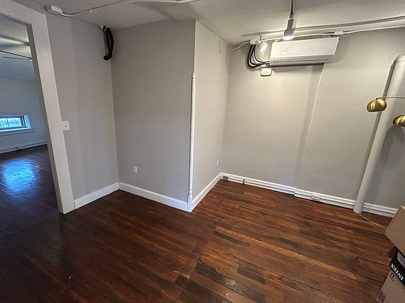 5th image of 1601 Chase Ave #5