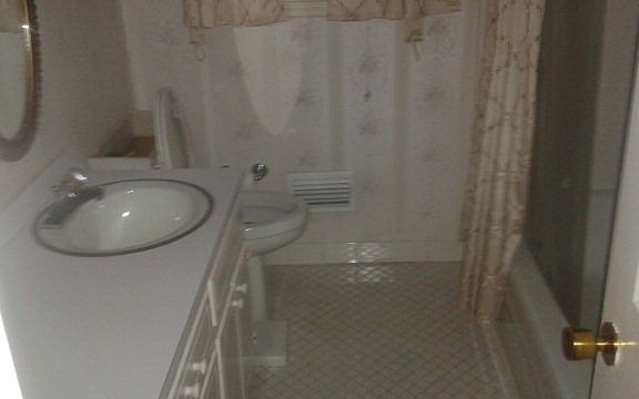2nd image of 3632 Jamaica Dr