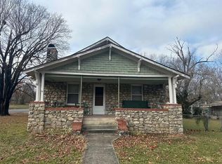 202 N Maple Ave, Joplin, MO 64801