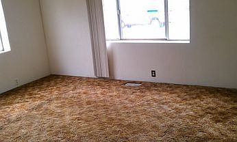 2nd image of 1014 Elm St
