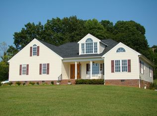 114 Fox Briar Ln, Madison Heights, VA 24572