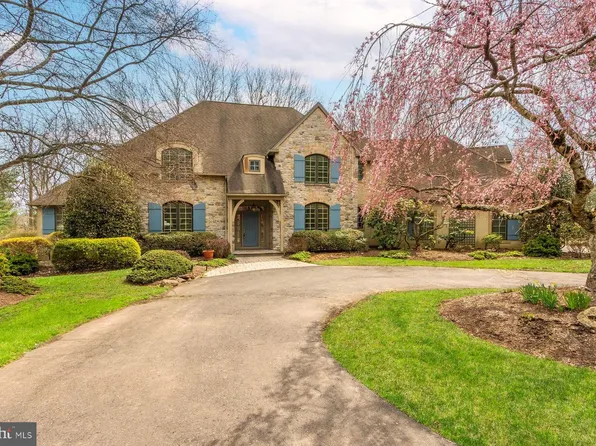 4225 Erica Dr, Doylestown, PA 18902