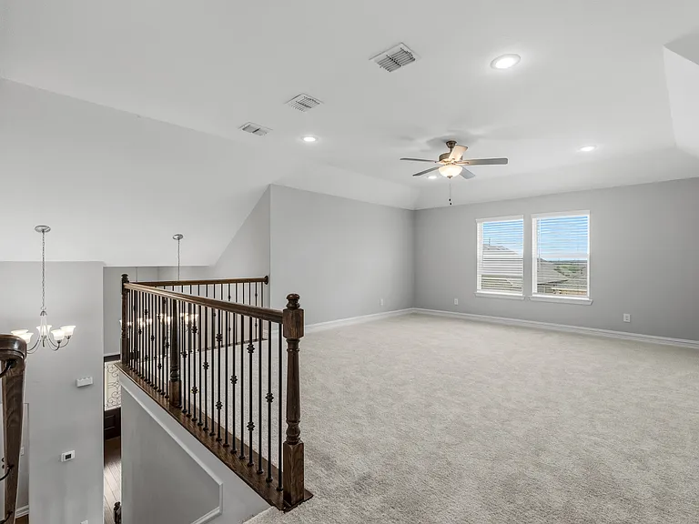 5901 Silverhollow Dr — Photo 14