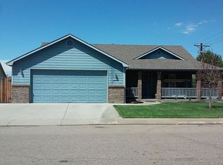 263 Sunset Dr, La Salle, CO 80645