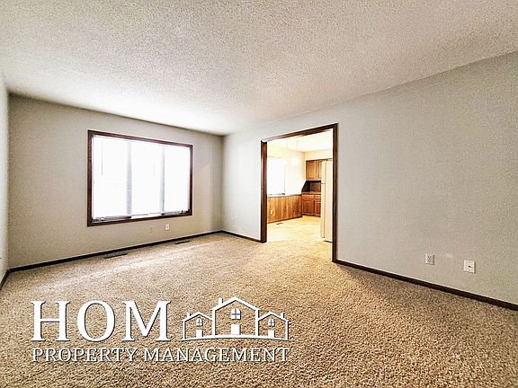 3rd image of 535 N 4th St APT 4