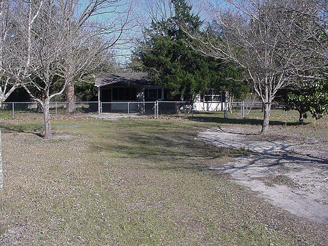 1st image of 1639 SW 19th Cir