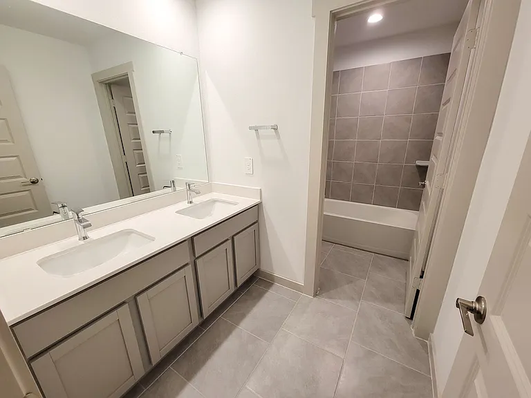1507 Maple Ridge Dr #1 — Photo 13