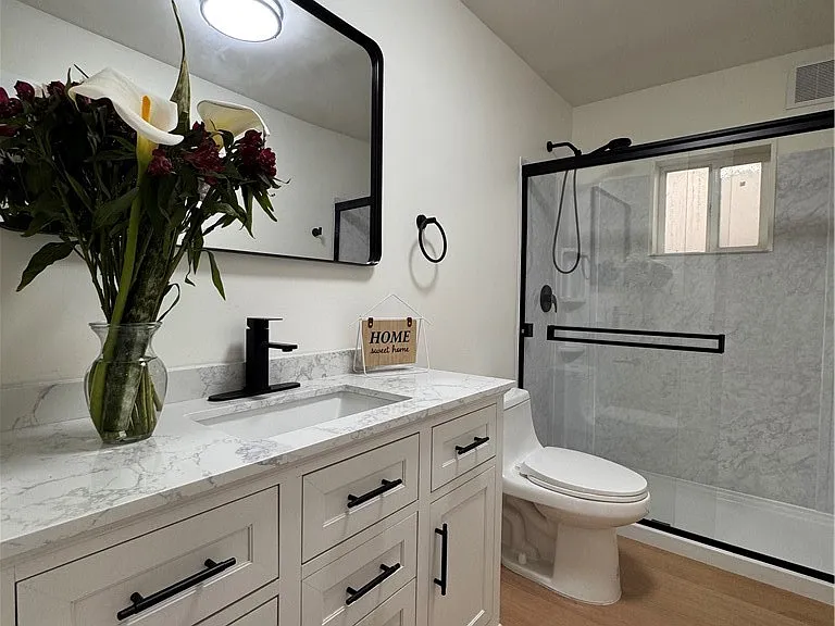 1734 Prospect Ave #B — Photo 17