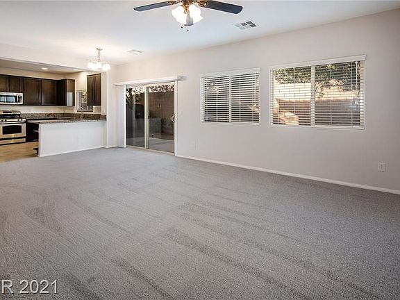3rd image of 10567 Snow Lake St