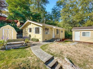 6943 25th Ave SW, Seattle, WA 98106