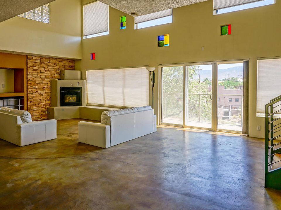 1st image of 4001 Gracia Ct NE