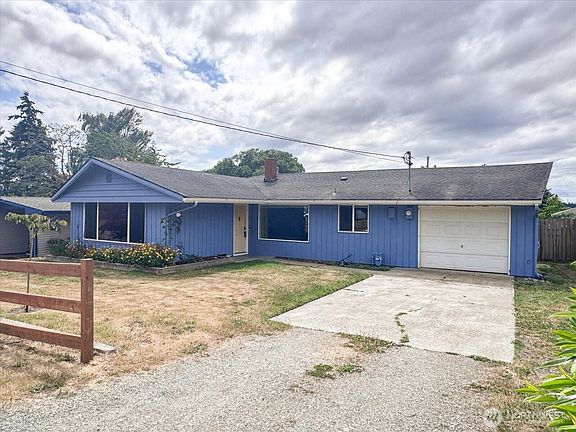 4th image of 475 SE Pasek Street