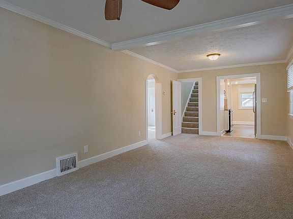 4th image of 2615 Grovewood Ave
