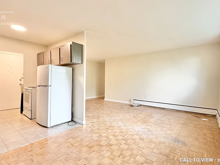 24 Pinehill Cres #407 — Photo 5